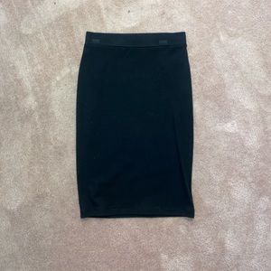 Forever 21 black bodycon skirt